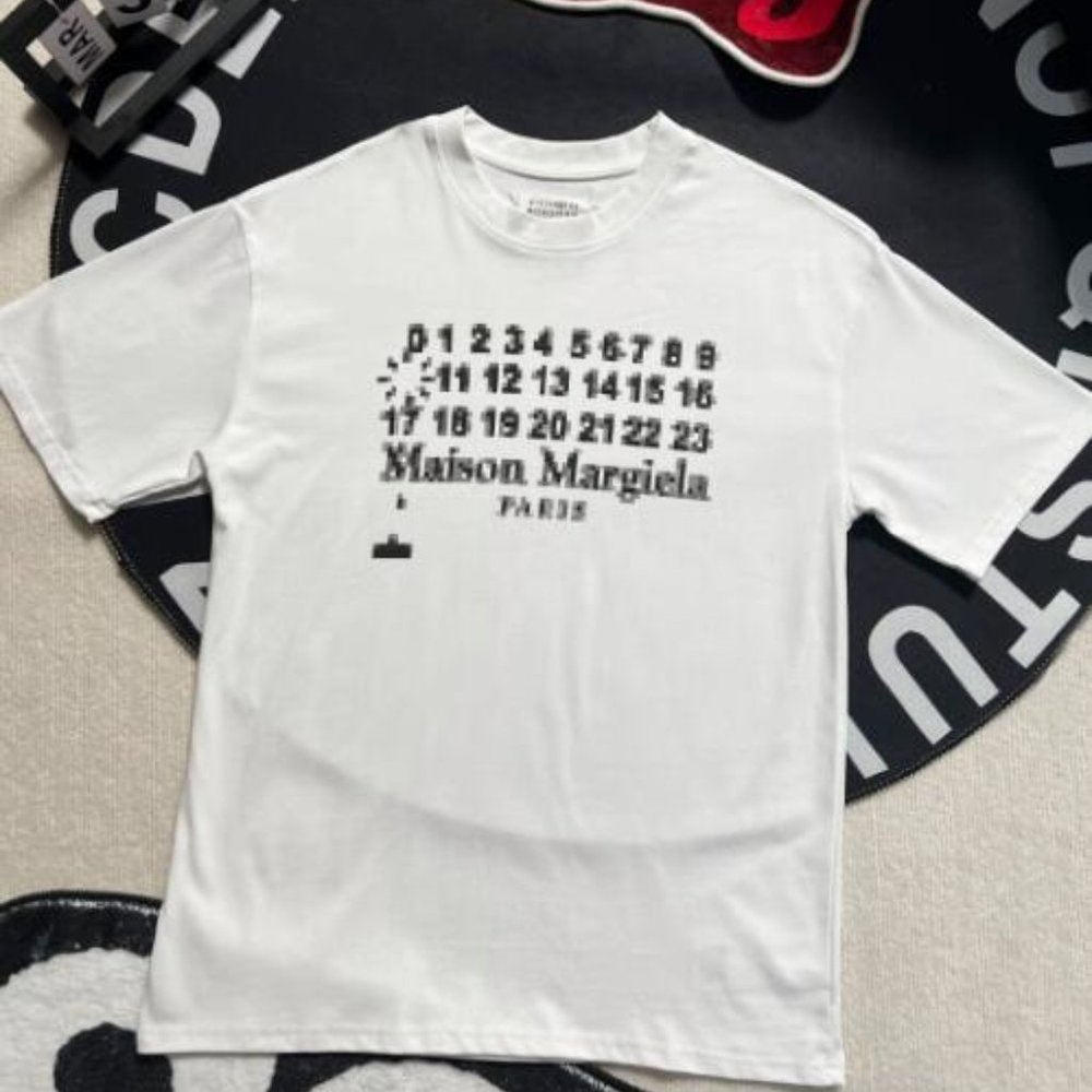 Maison Margiela Embossed Crystal Digital Round Neck Short Sleeve T-shirt